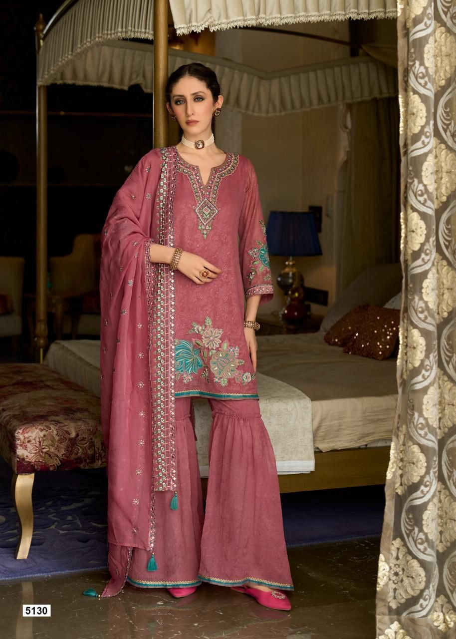 Pakistani suit