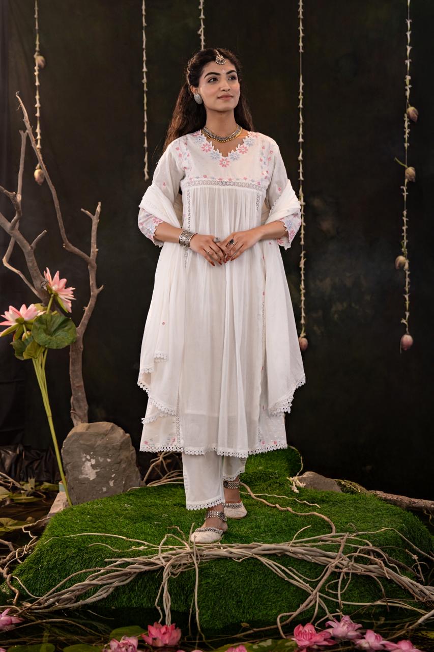 Mulson Ivory Blossom Suit Set