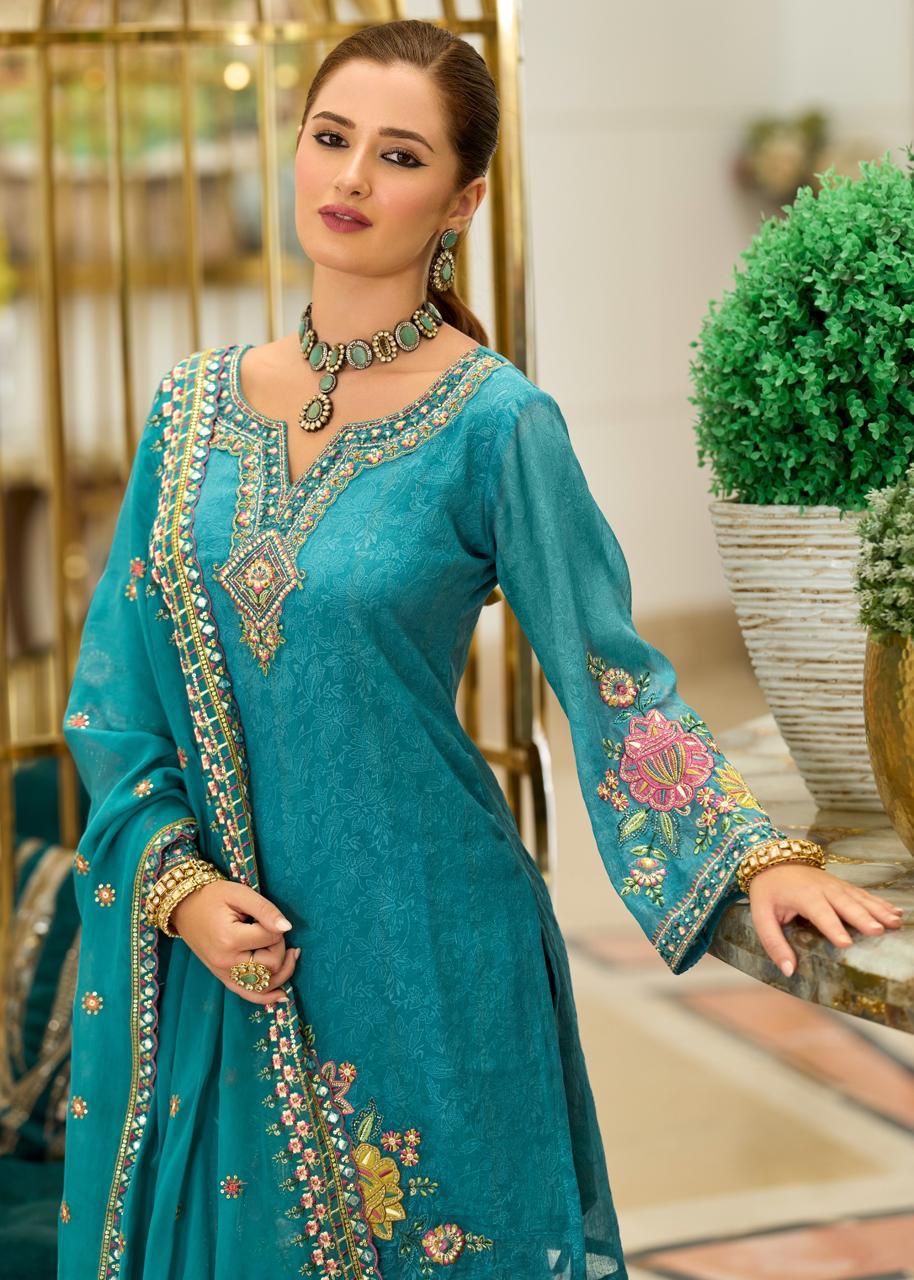 Pakistani suit