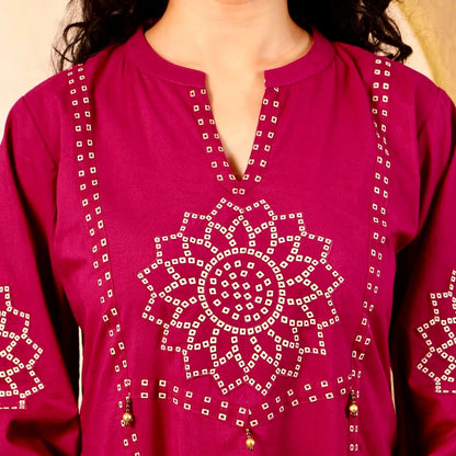 Women’s Magenta Bandhani Print Kurta Pant Dupatta Set