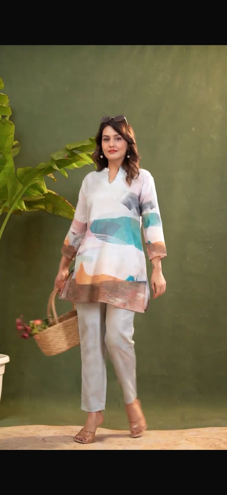 Printed Kurti & Pants Set Mulson Pastel Abstract Printed Kurti & Pants Set