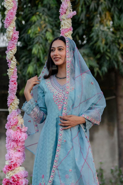Light Blue Floral Embroidered Kurta Set Mulson  with Chiffon Dupatta
