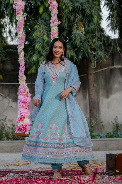 Light Blue Floral Embroidered Kurta Set Mulson  with Chiffon Dupatta