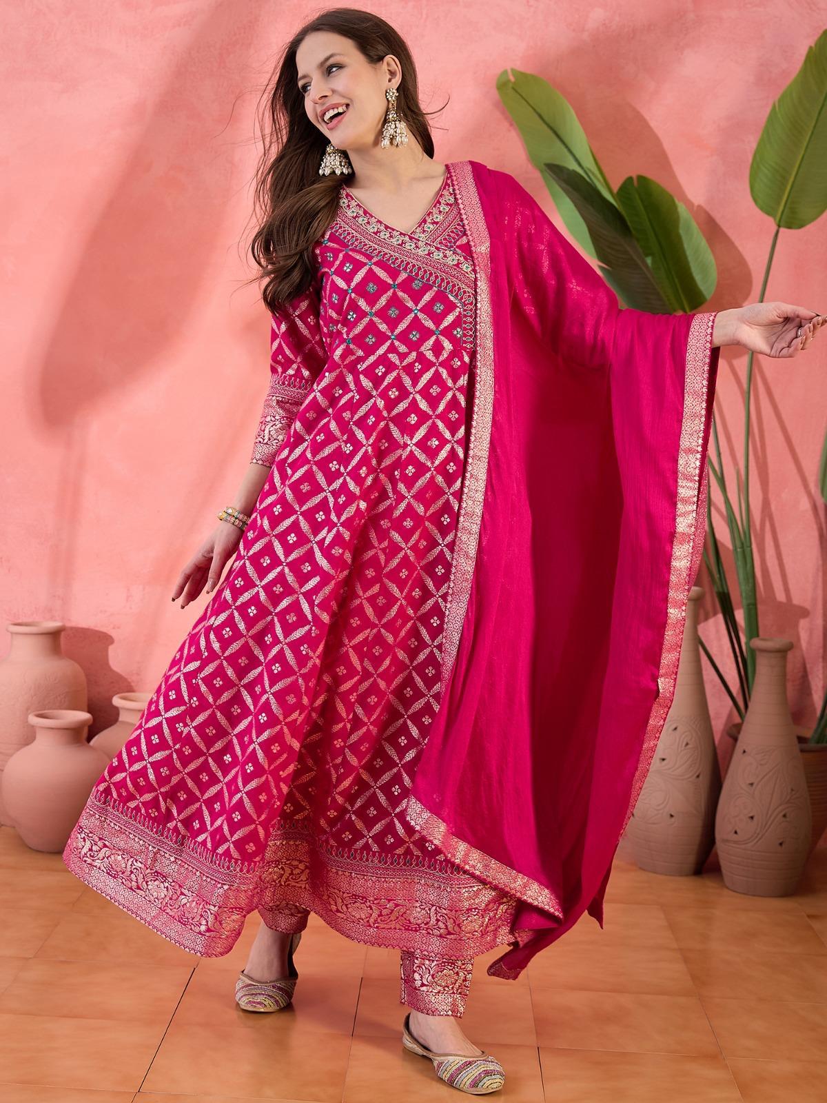 Ankara kali Mulson Magenta Embroidered Kurta Set with